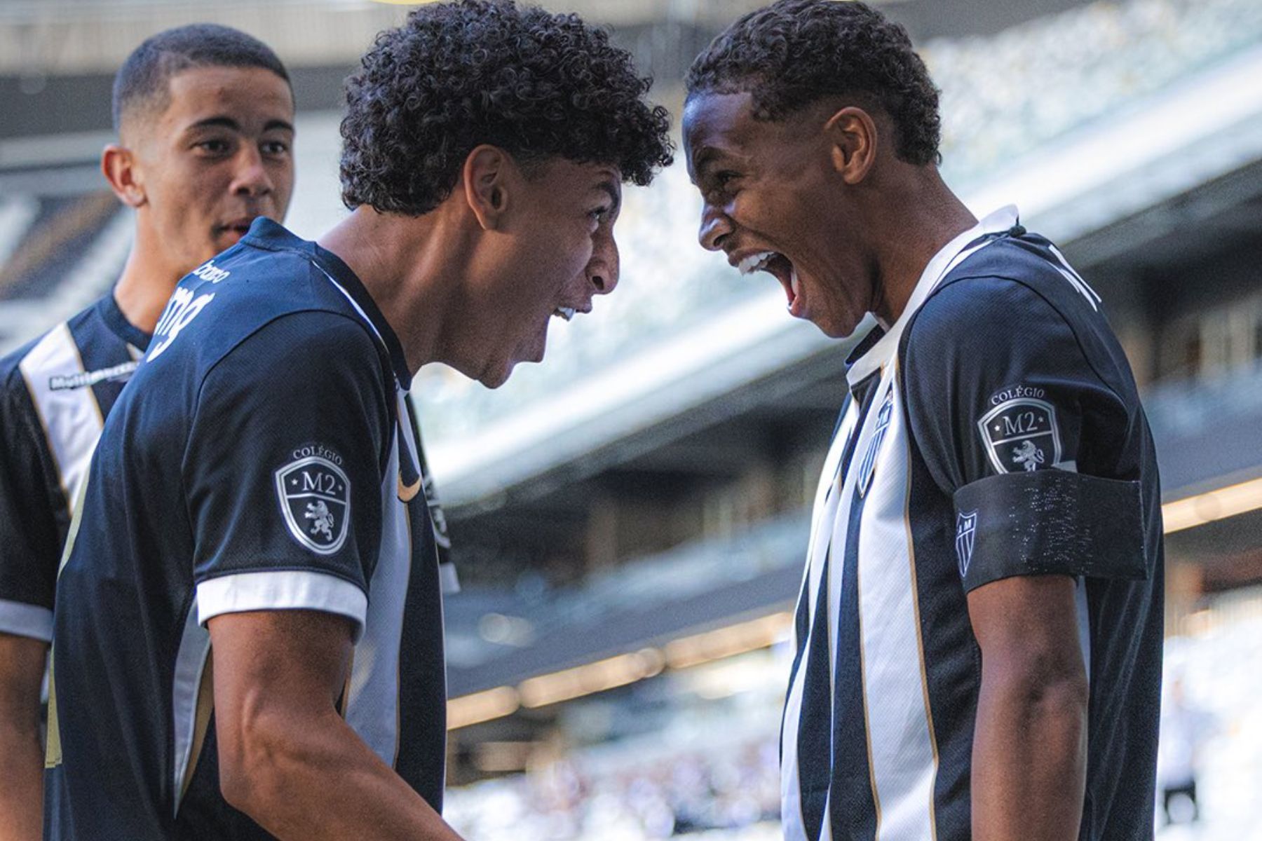 Gabriel Veneno brilha, Atlético goleia Grêmio e se aproxima do G8 do Brasileiro Sub-17
