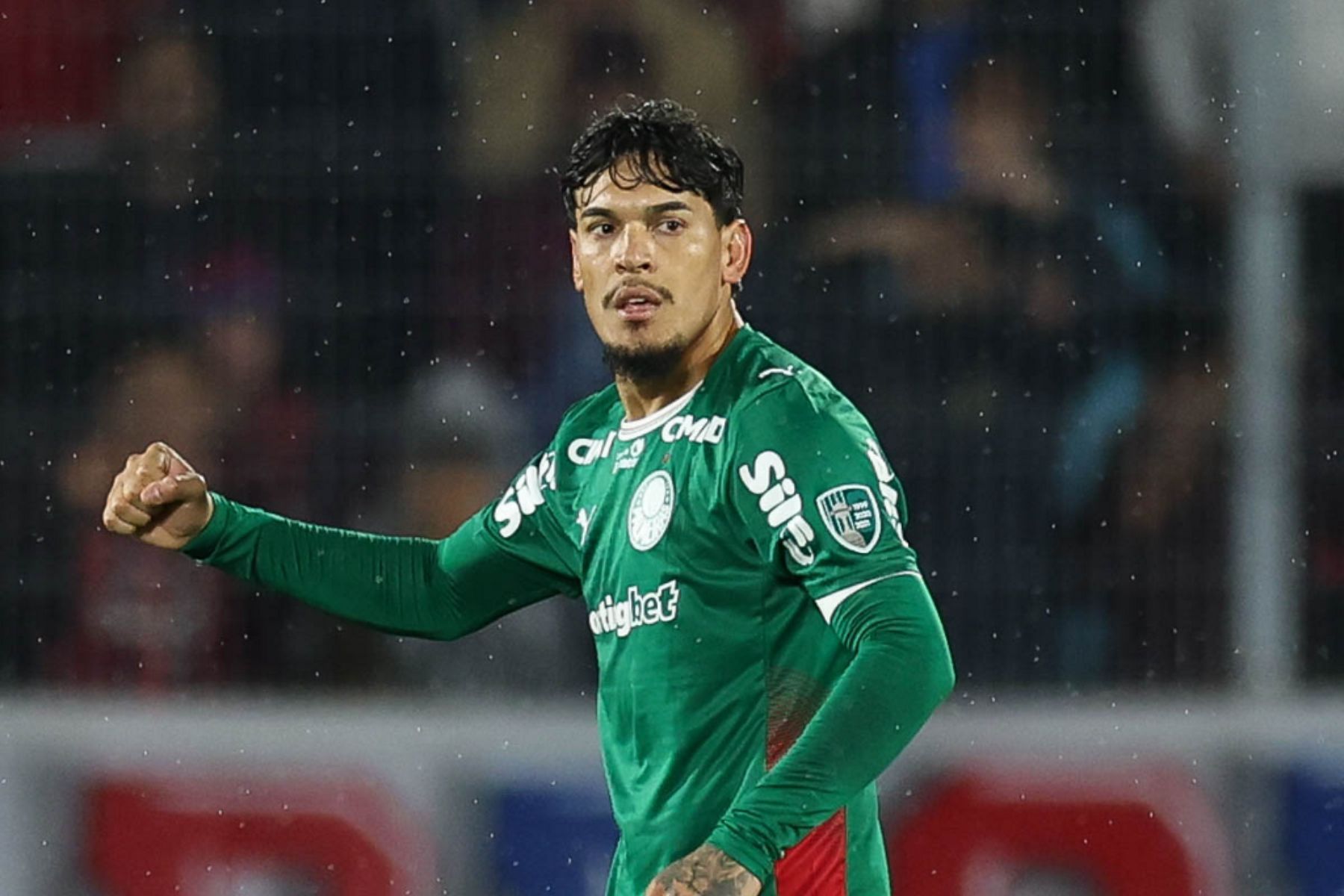 Gustavo Gómez atinge feito inédito na Libertadores com gol da vitória do Palmeiras