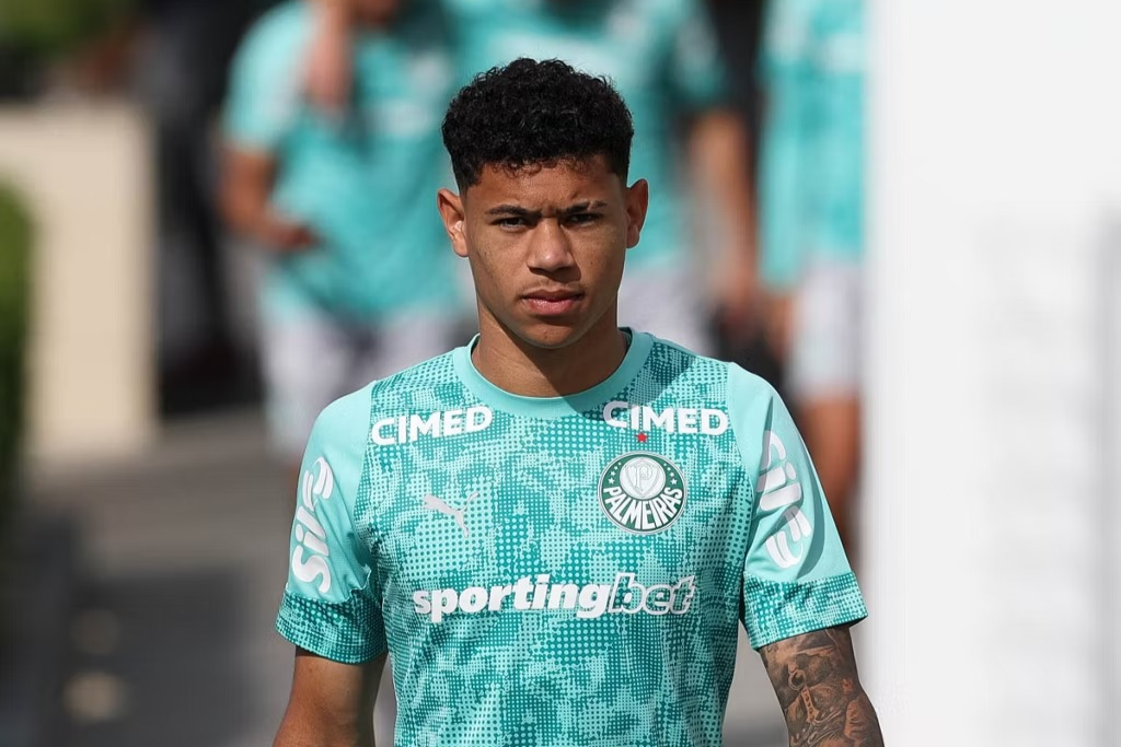 Palmeiras pede liberação da Seleção Sub-20 e relaciona joia contra Fortaleza