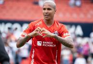 Ex-Atlético e Palmeiras, Deyverson tem trunfos para LDU na Libertadores
