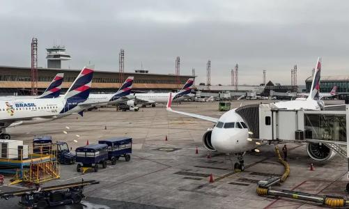 Novas regras da Anvisa estabelecem medidas de segurança sanitária em aeroportos e aeronaves