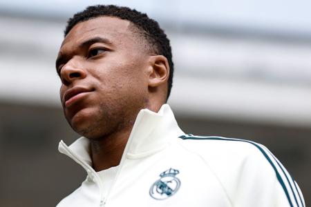 Kylian Mbappé durante viagem de pré-temporada do Real Madrid em 2026