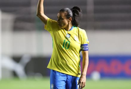 Marta em ação pela Seleção Brasileira em 2025