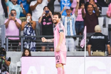 Messi comemora gol pelo Inter Miami