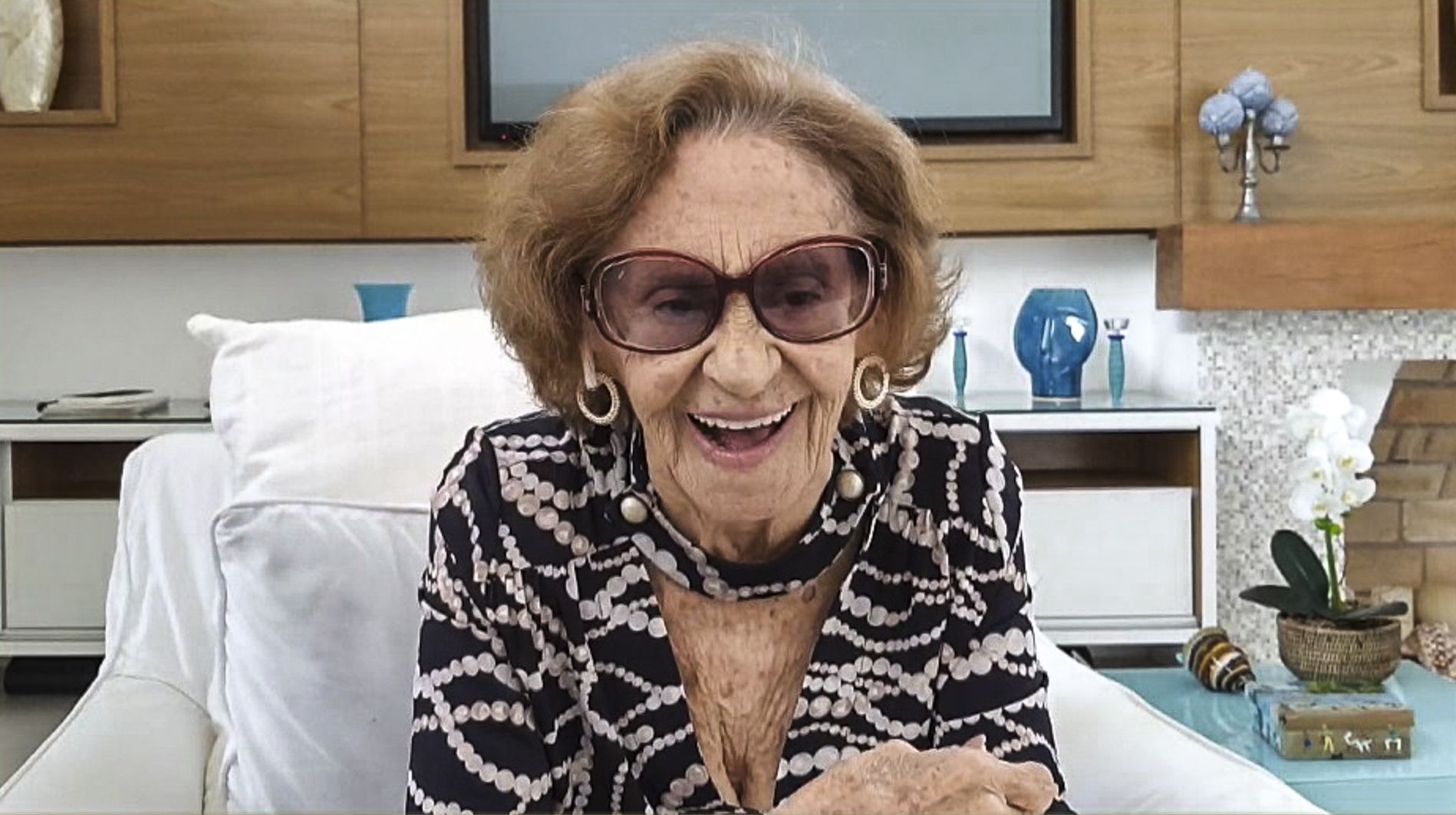 Bisneto de Laura Cardoso relembra momentos finais da atriz: 'O que mais impacta'