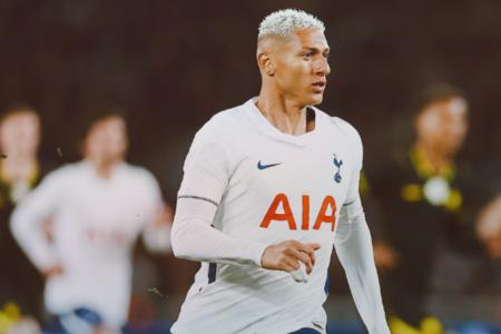 Richarlison em ação pelo Tottenham
