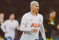 Com gol de Richarlison no fim, Tottenham vence Chelsea em amistoso