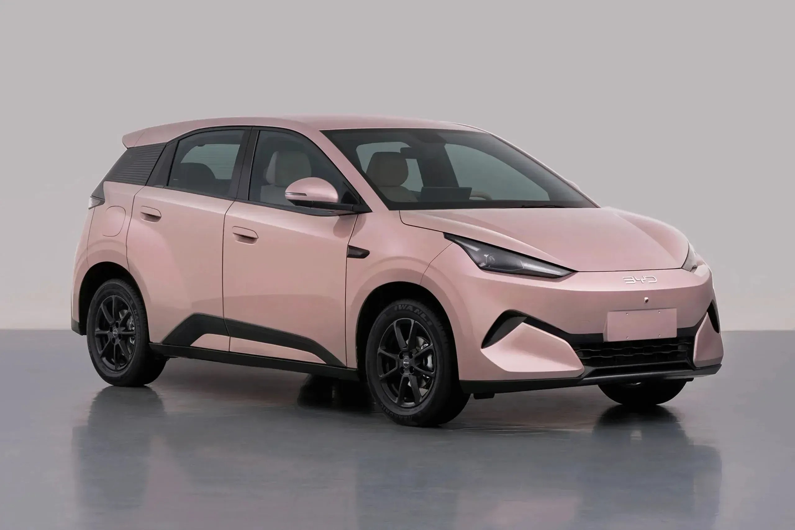 Novo BYD Dolphin Mini terá motor mais potente e tamanho de T-Cross