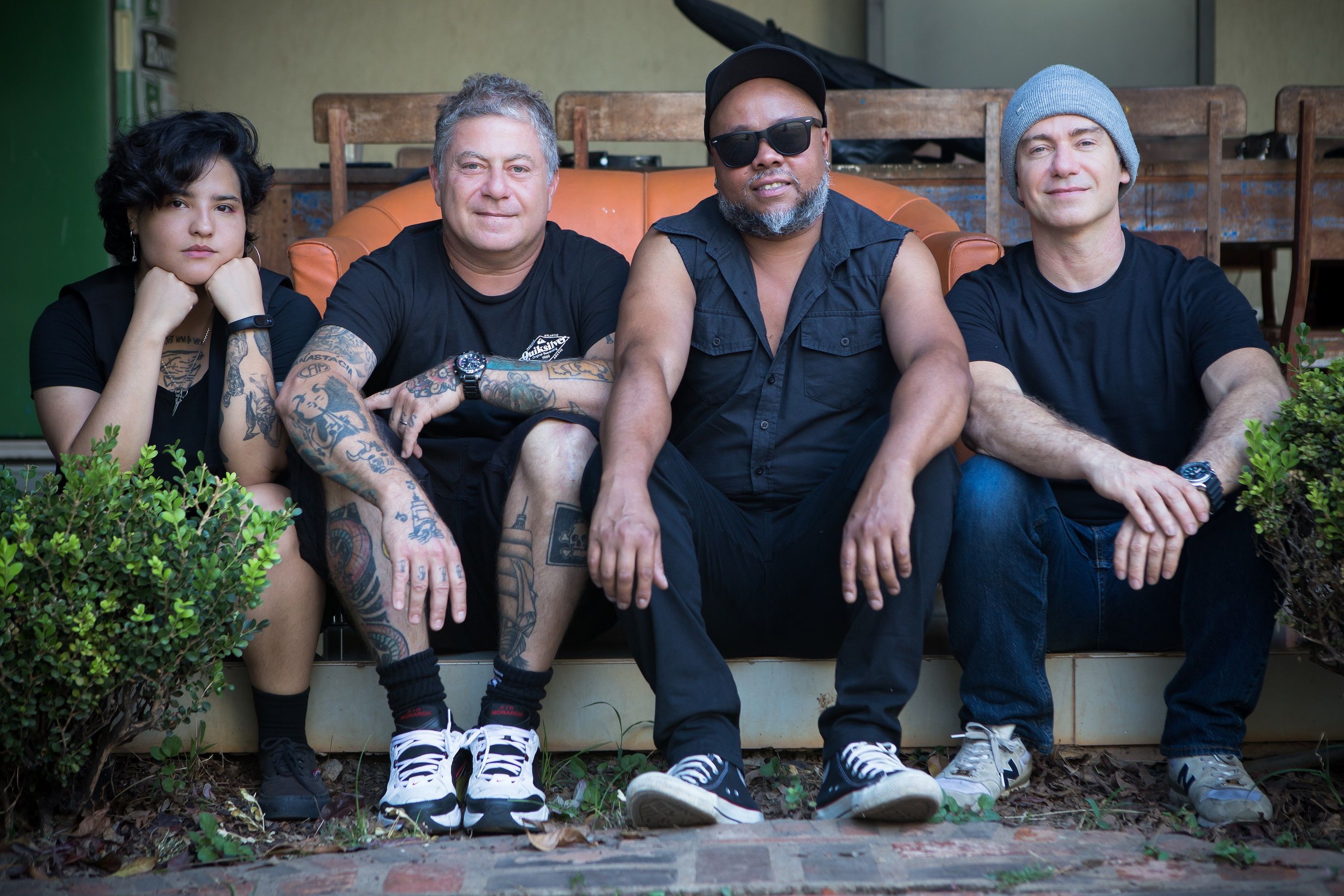 Festival reúne rock, gastronomia e vinhos na Praça da Pampulha com show acústico do Tianastácia