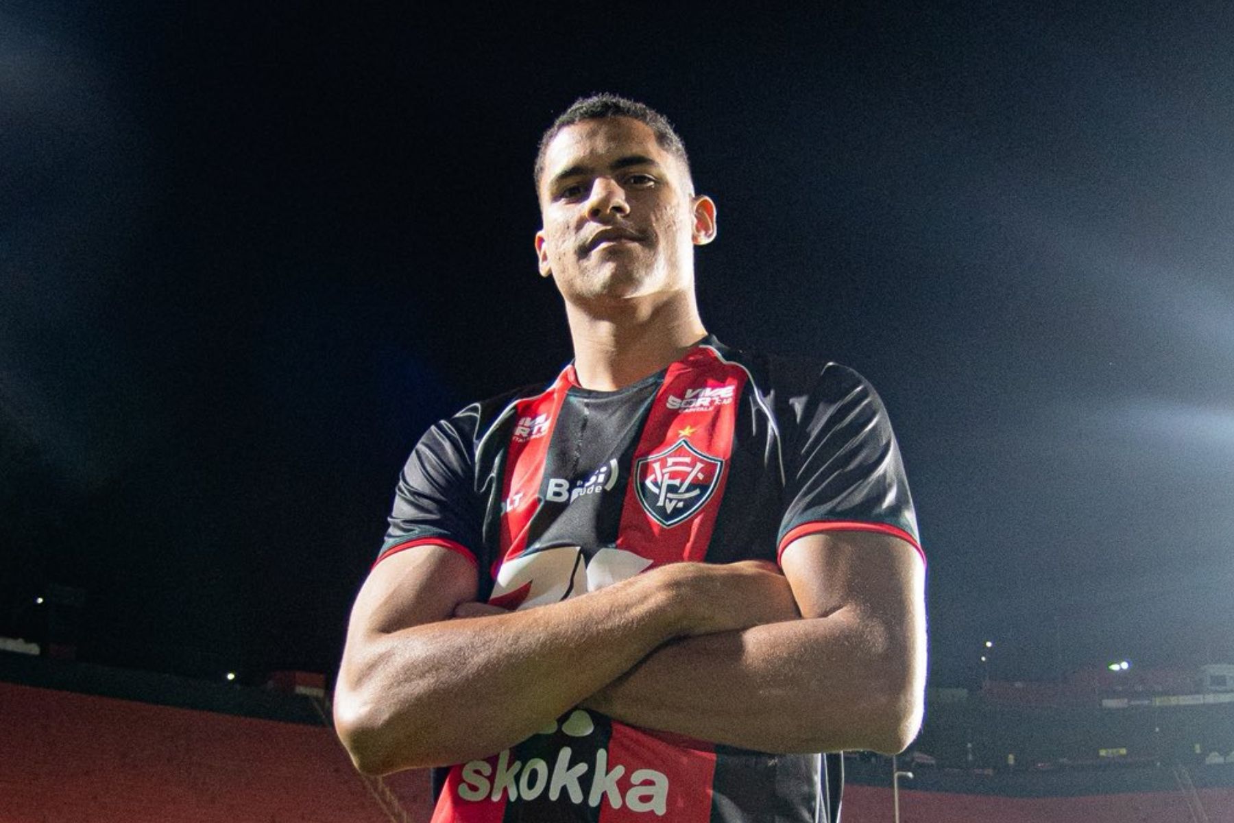 Vitória anuncia um dos artilheiros do Brasil em 2026, que poderá estrear contra o Bahia