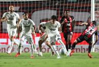 Vitória vence Botafogo em casa e quebra jejum no Brasileirão