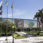 Prefeitura de Curitiba anuncia concursos com 348 vagas e salários de até R$ 38 mil