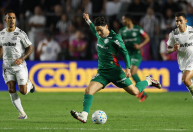 Palmeiras segura empate com Santos e avança à semifinal da Copa do Brasil
