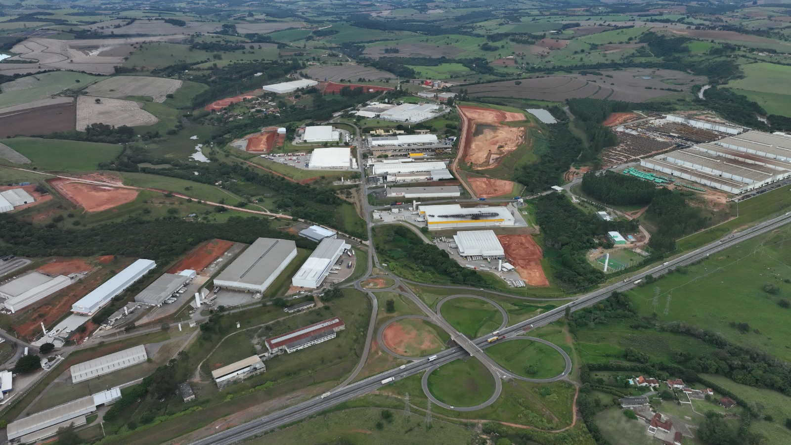 Shopee anuncia instalação de novo centro de distribuição de mercadorias em Pouso Alegre