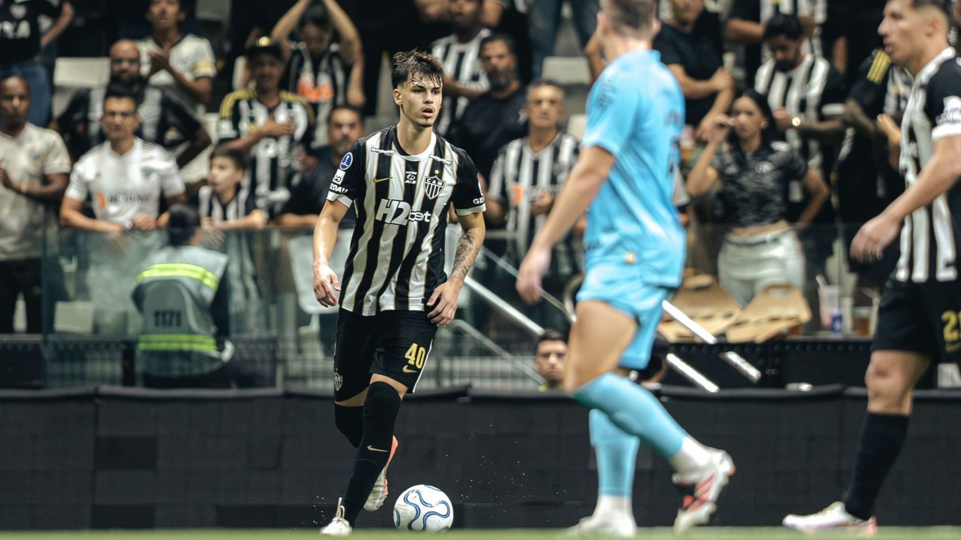 Em ascensão 'meteórica' no Atlético, Vitão tem multa milionária em contrato; veja valores