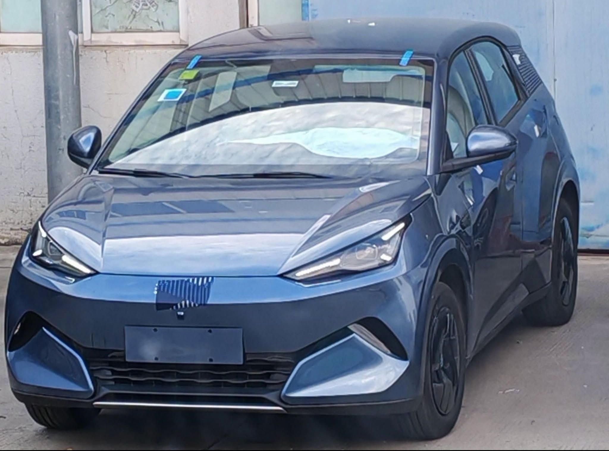 Novo BYD Dolphin Mini tem visual revelado em flagra; veja quando chega