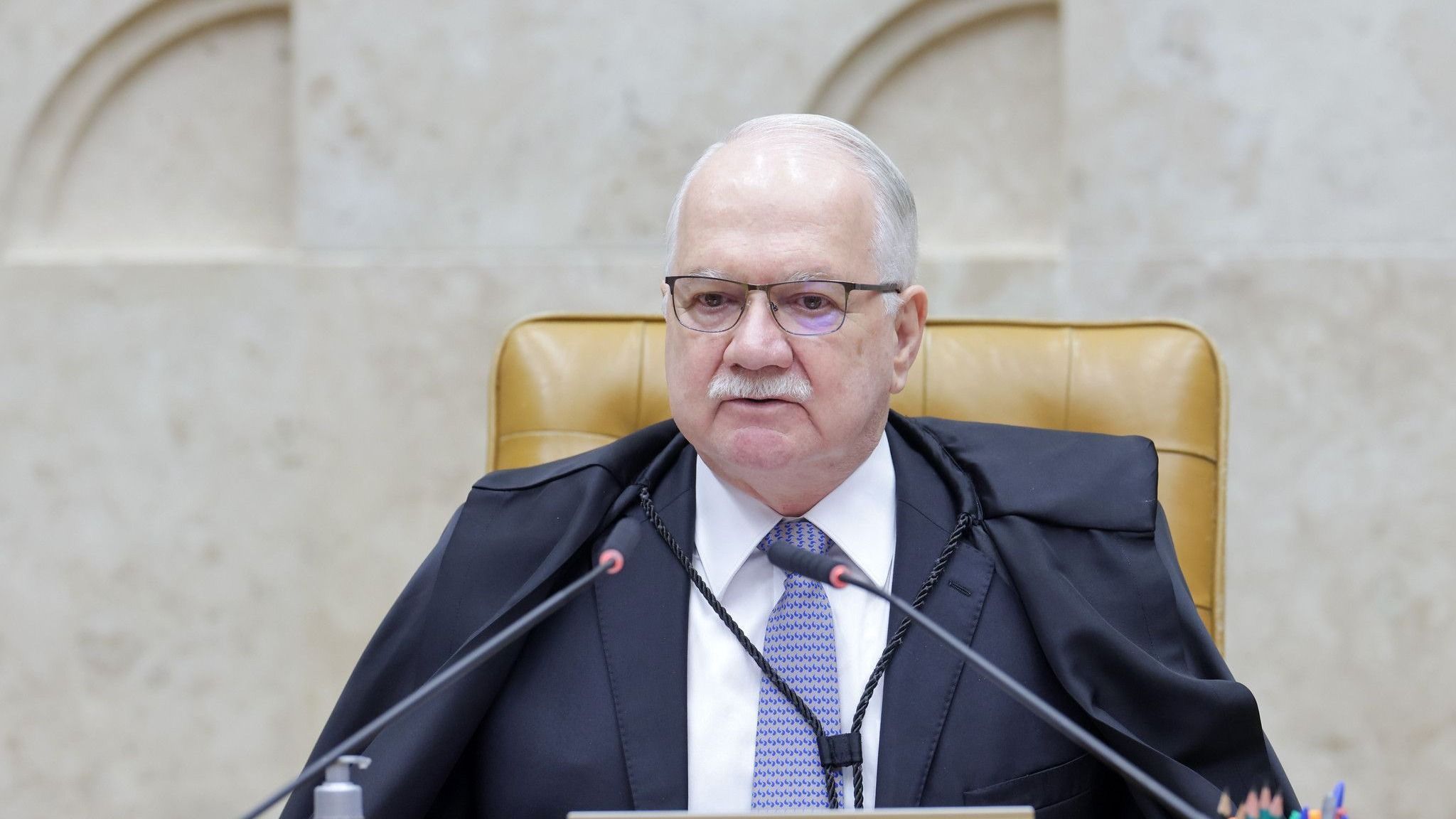 Fachin defende fim do inquérito das 'fake news', usado por Moraes contra Mendonça