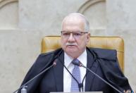 Fachin determina prazo de 72h para que Mendonça se manifeste sobre pedido da AGU