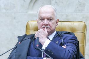 Fachin suspende as decisões de André Mendonça e Dino sobre o afastamento de Andrei Rodrigues