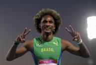 Alison dos Santos quebra novo recorde e conquista ouro nos Jogos Sul-Americanos