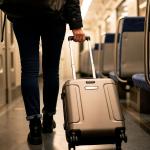 Adeus bagagem? Funcionário de aeroporto revela o que nunca fazer para identificar as suas malas