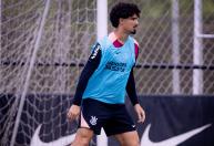 Zagueiro do Corinthians vive expectativa de retorno para sequência do ano
