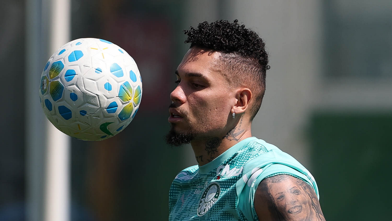 Paulinho vai a campo, mas Palmeiras treina com 11 desfalques; saiba detalhes