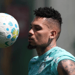 Paulinho vai a campo, mas Palmeiras treina com 11 desfalques; saiba detalhes