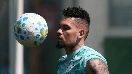 Paulinho em treinamento do Palmeiras