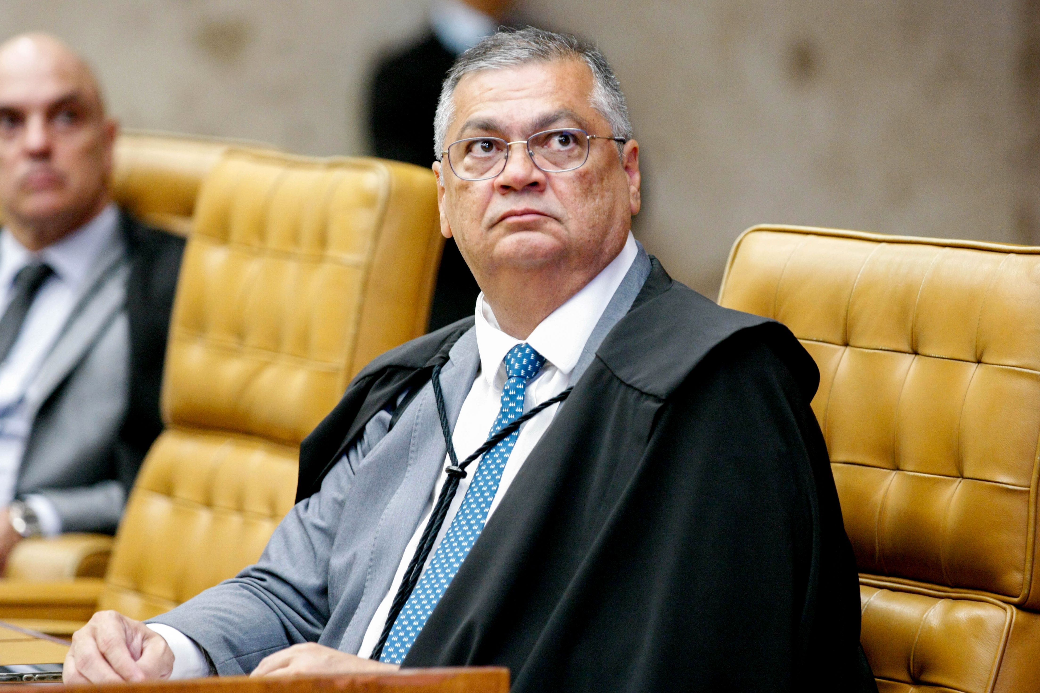 Em meio a crise no STF, Dino critica possível fim do inquérito das fake news