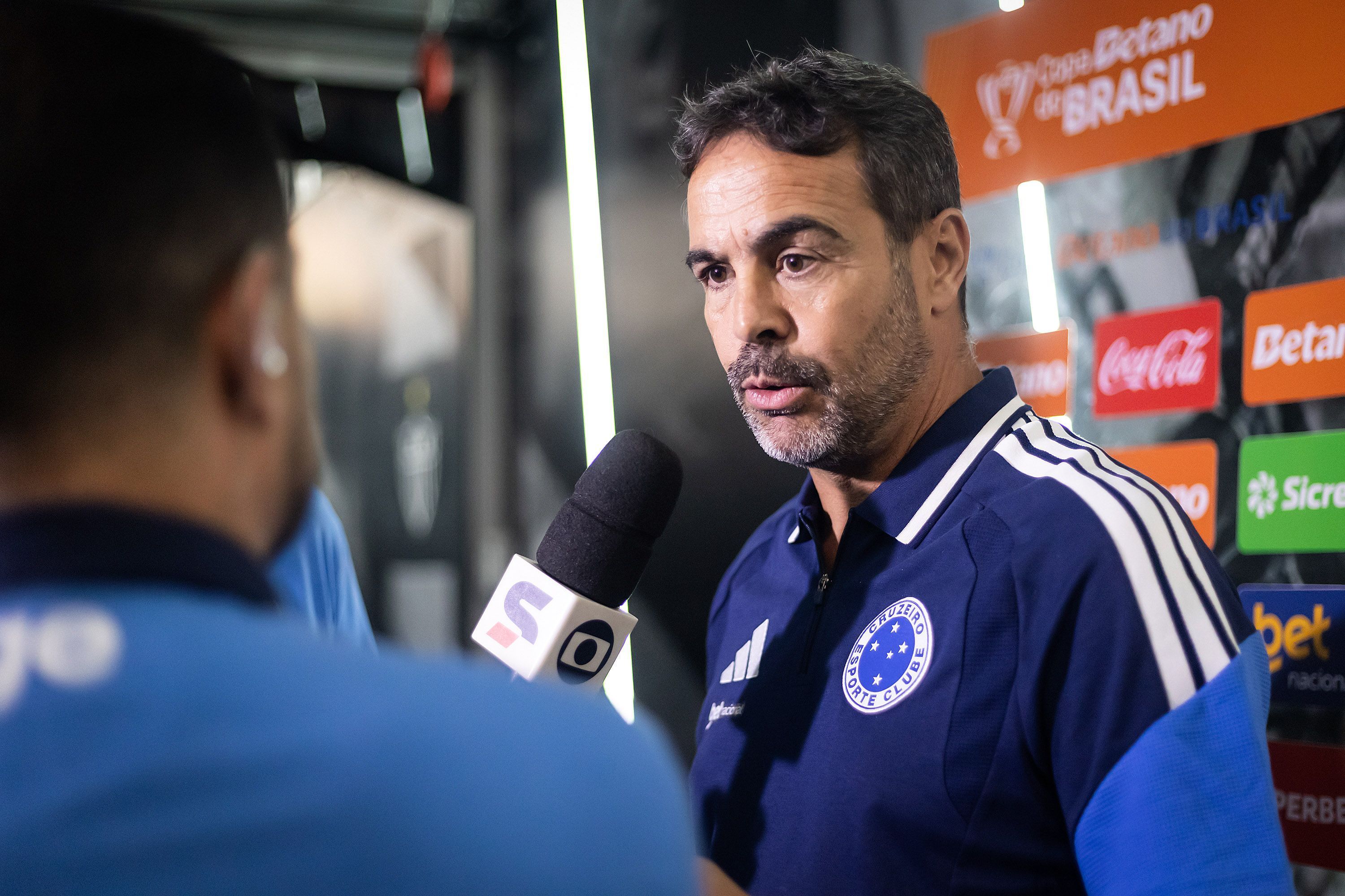 Vai pra cima? Artur Jorge abre o jogo sobre postura do Cruzeiro contra o Atlético