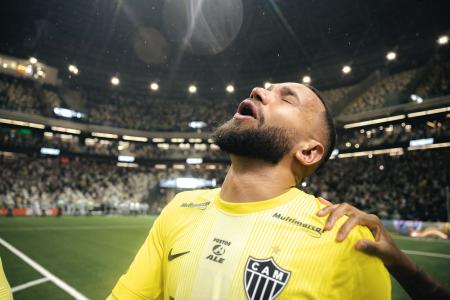 Everson após atuar no sacrifício pelo Galo