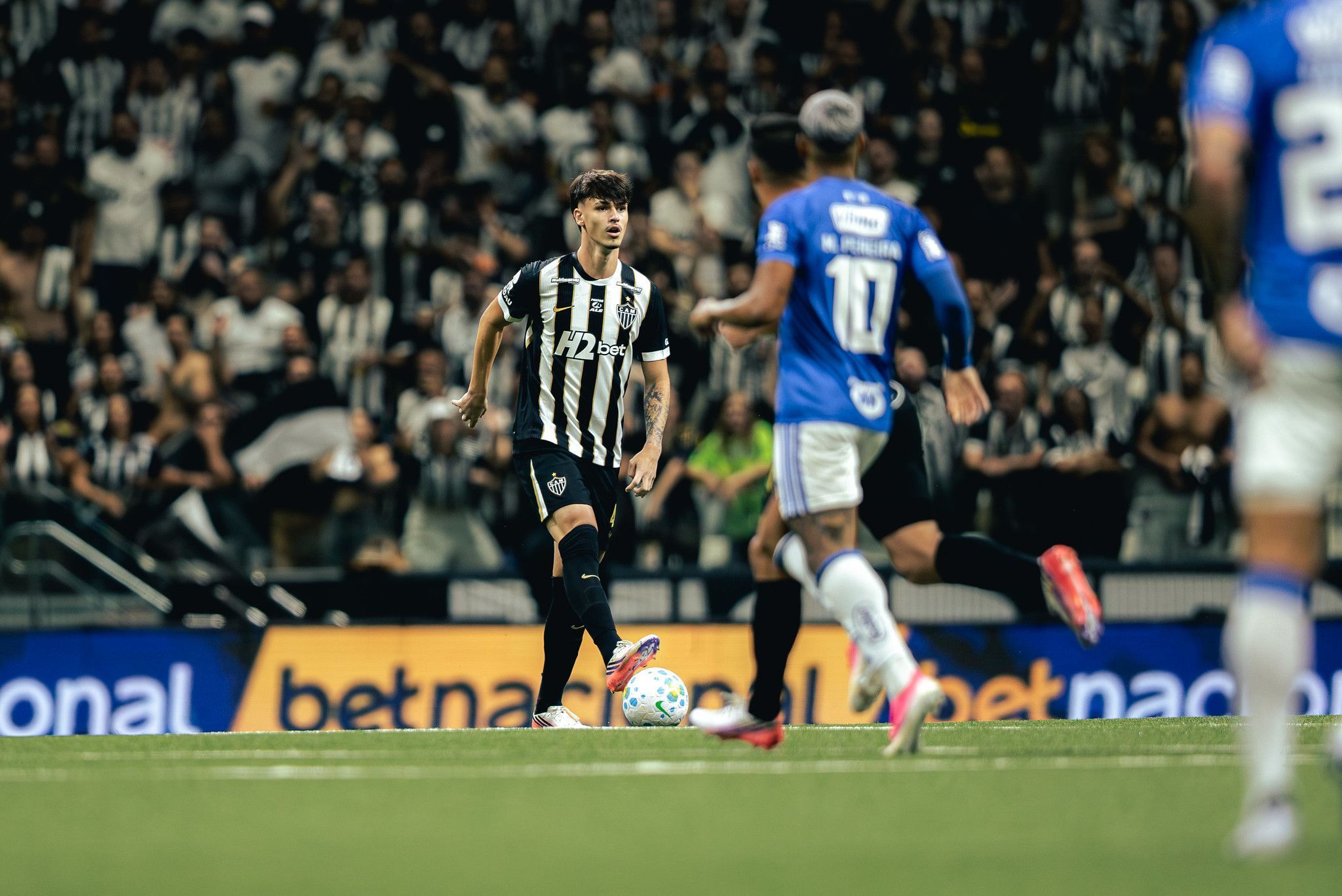 Domínguez é direto sobre Vitão após Atlético x Cruzeiro: 'Todos vamos errar'