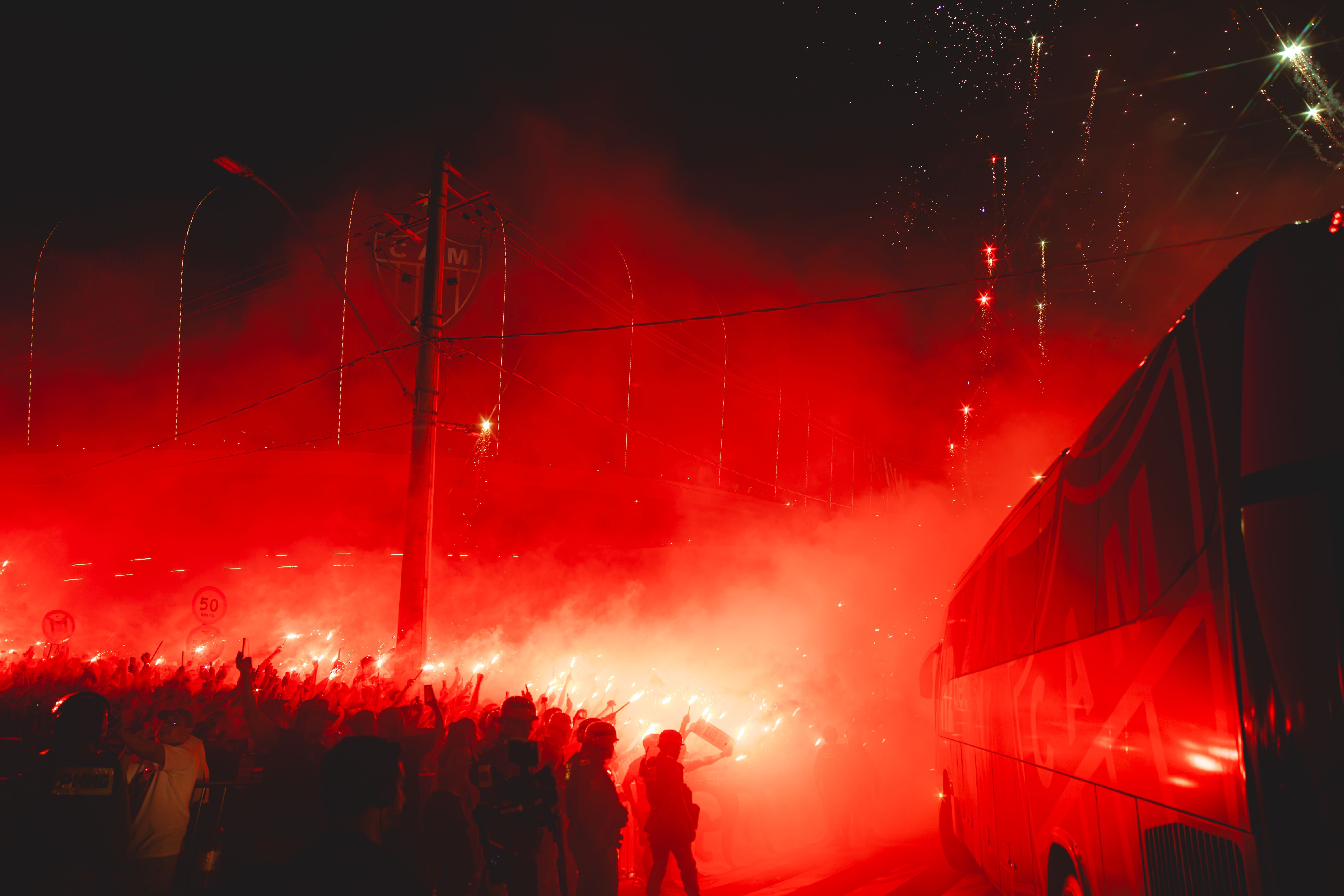 Rubens Menin reage à 'rua de fogo' da torcida do Atlético na Arena MRV: ‘Incomparável’