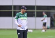 Escalação do América: Douglas Leite fará pelo menos uma mudança para encarar Vila Nova