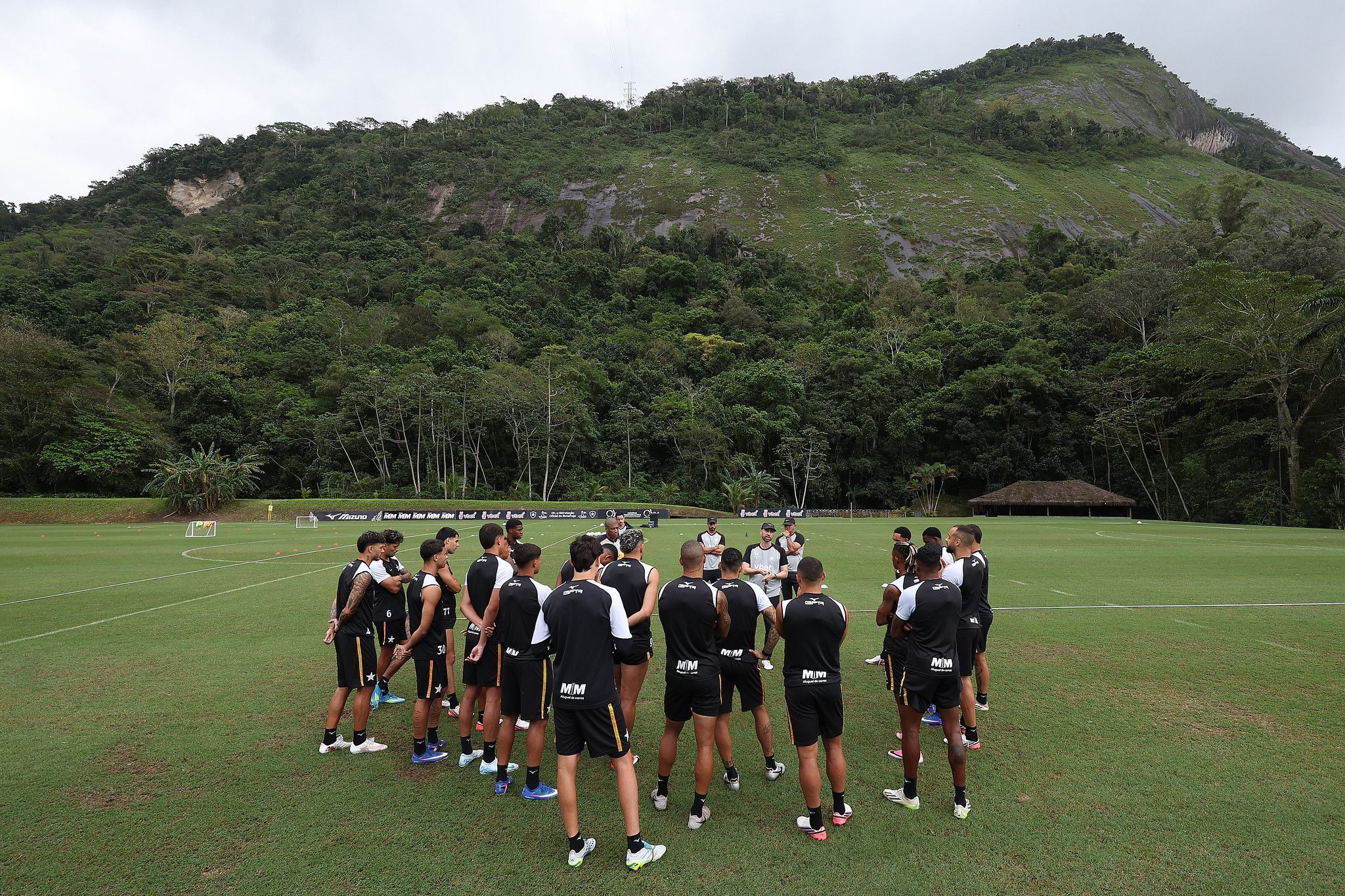 Veja as opções do Botafogo para enfrentar o Palmeiras pelo Brasileirão