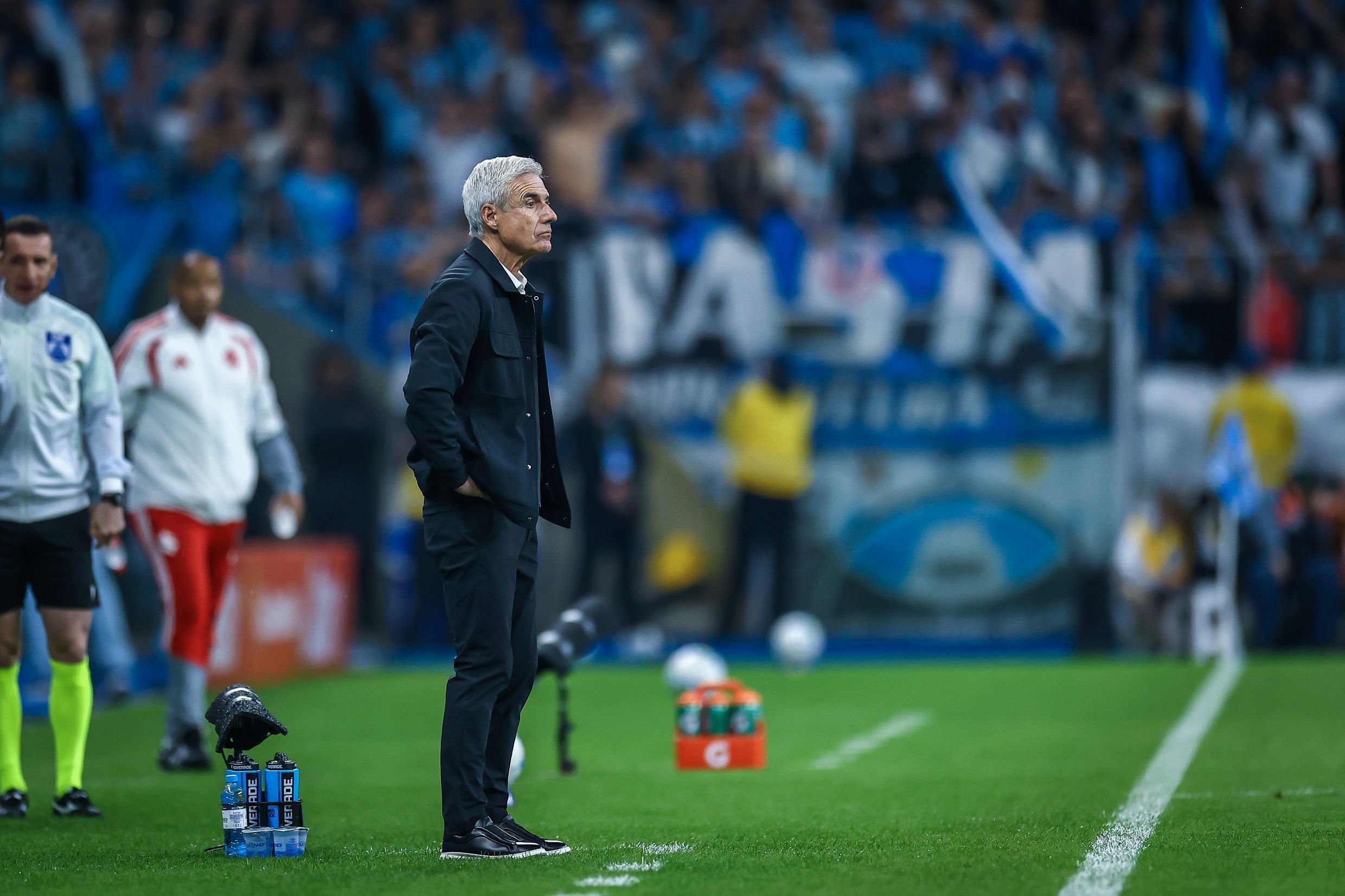 Luís Castro revela ‘fator decisivo’ para Grêmio eliminar o Inter na Copa do Brasil
