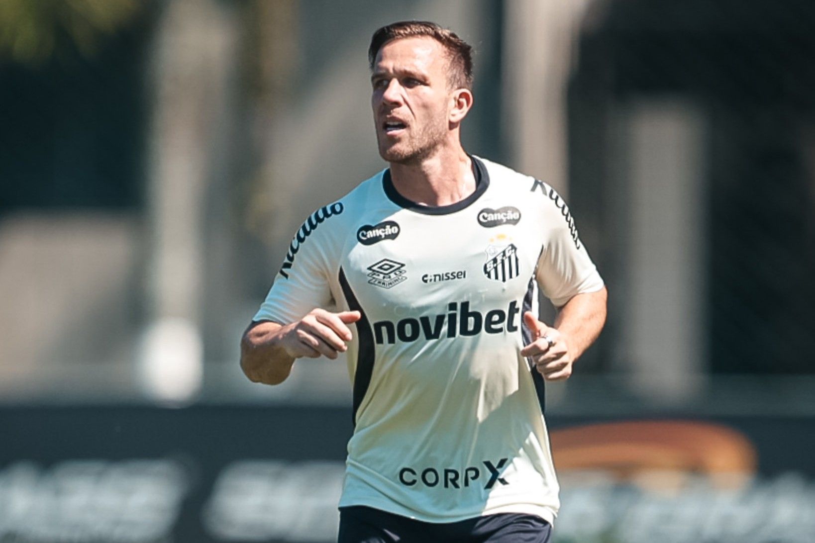 Santos suspende contrato com Novibet; saiba detalhes