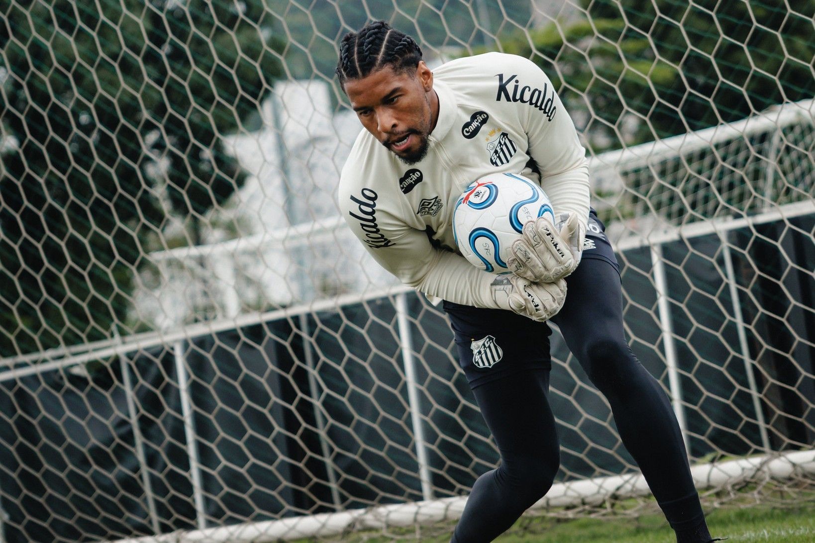 Escalação do Santos: Cuca fará mudanças na defesa para enfrentar o Remo