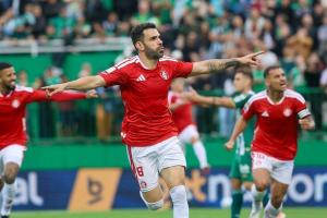 Inter supera Chape, encerra jejum no Brasileirão e ganha força na luta contra o Z4
