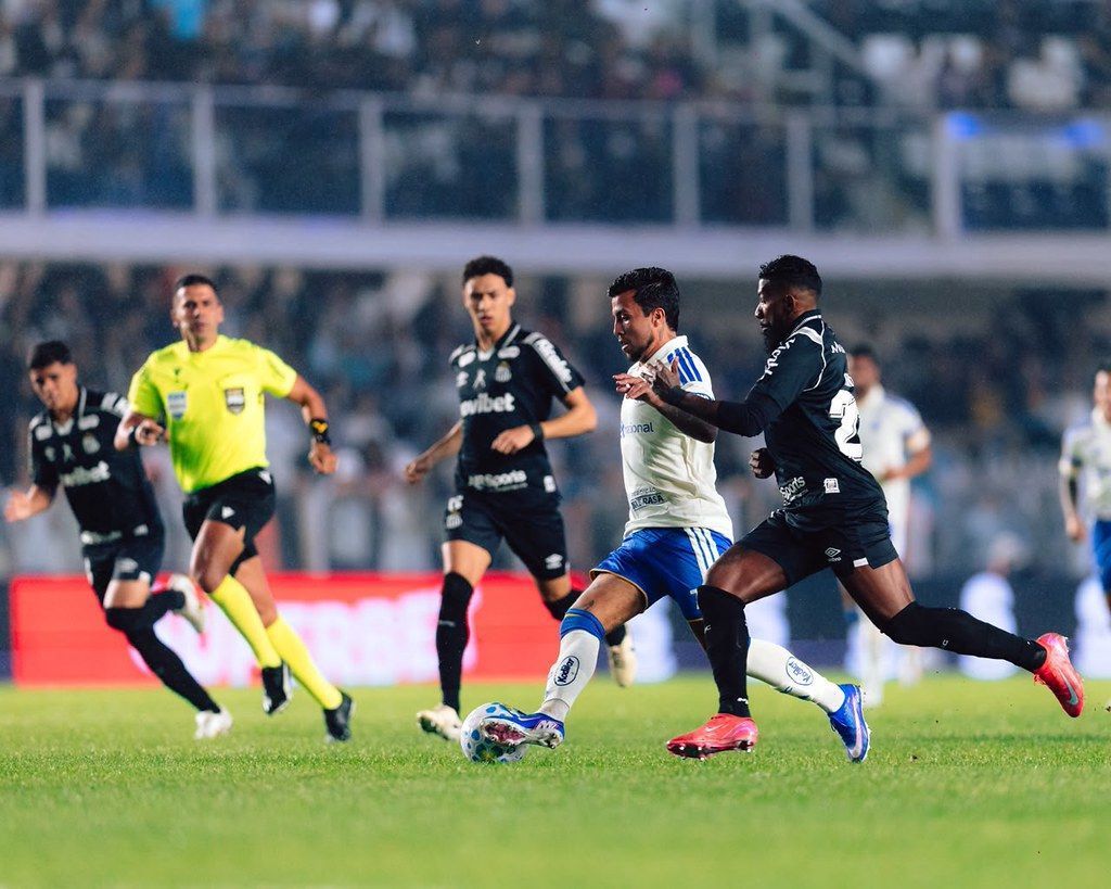 Santos x Cruzeiro: veja quem foi eleito melhor em campo pelo Brasileirão