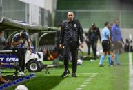 Técnico do América lamenta revés diante do São Bernardo: 'Poderíamos ter vencido'