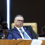 Crise no STF: Dino pede vista e suspende julgamento que poderia tornar Moraes investigado