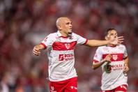 CRB vence Sport em confronto direto e se aproxima do G6 da Série B