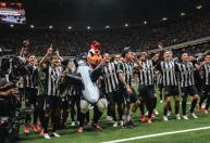 Torcedores do Atlético 'invadem' redes sociais de Neymar após classificação