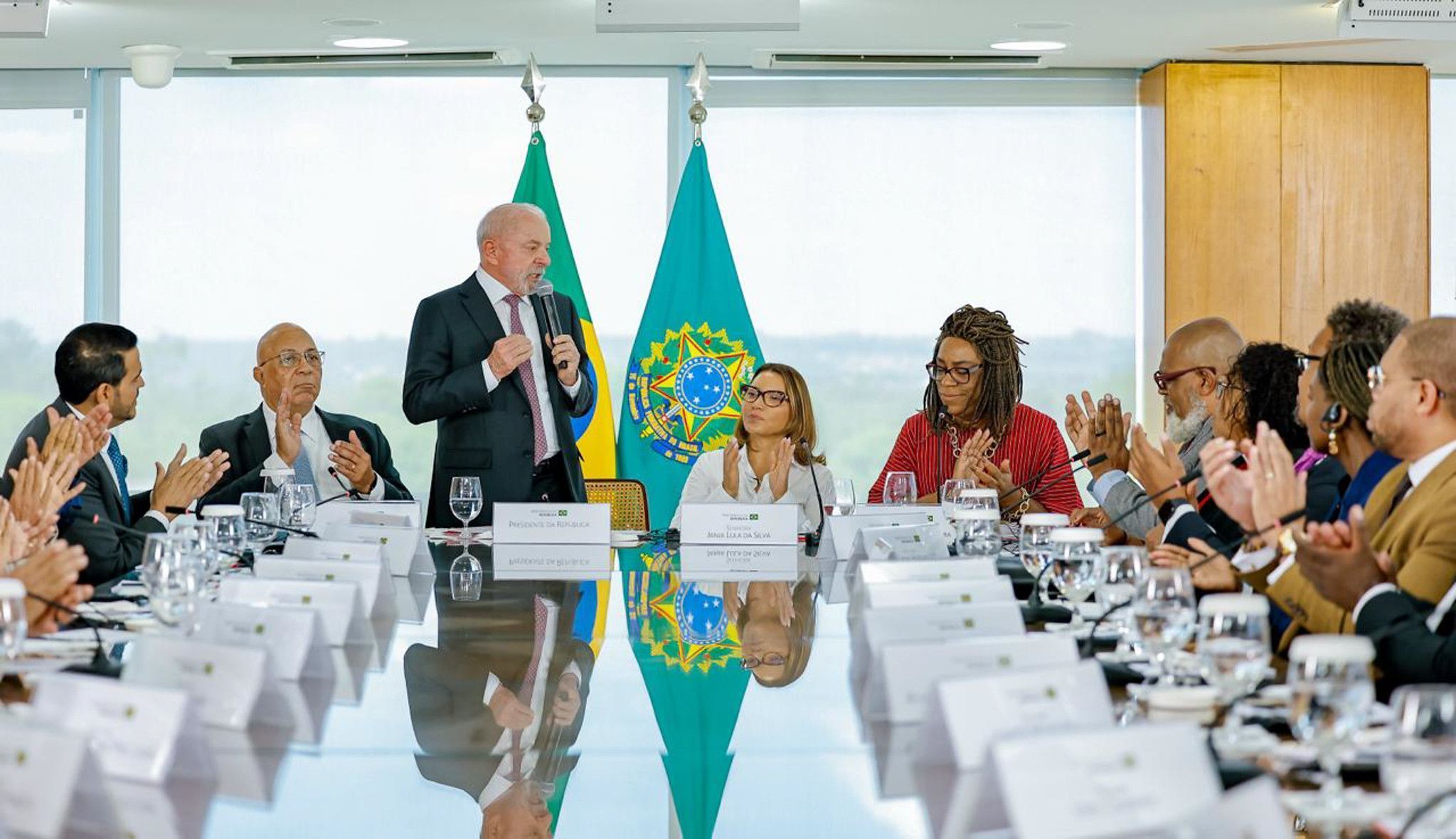 Lula critica uso político da religião em encontro com pastores