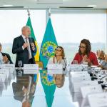 Lula critica uso político da religião em encontro com pastores
