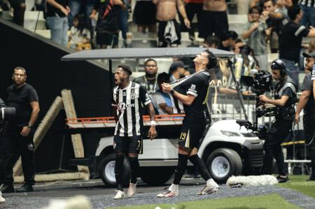 Reinier comemora gol pelo Atlético na Arena MRV