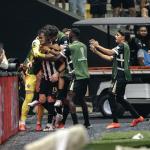 Delfim brilha nos pênaltis, Atlético vence Santos e avança na Sul-Americana