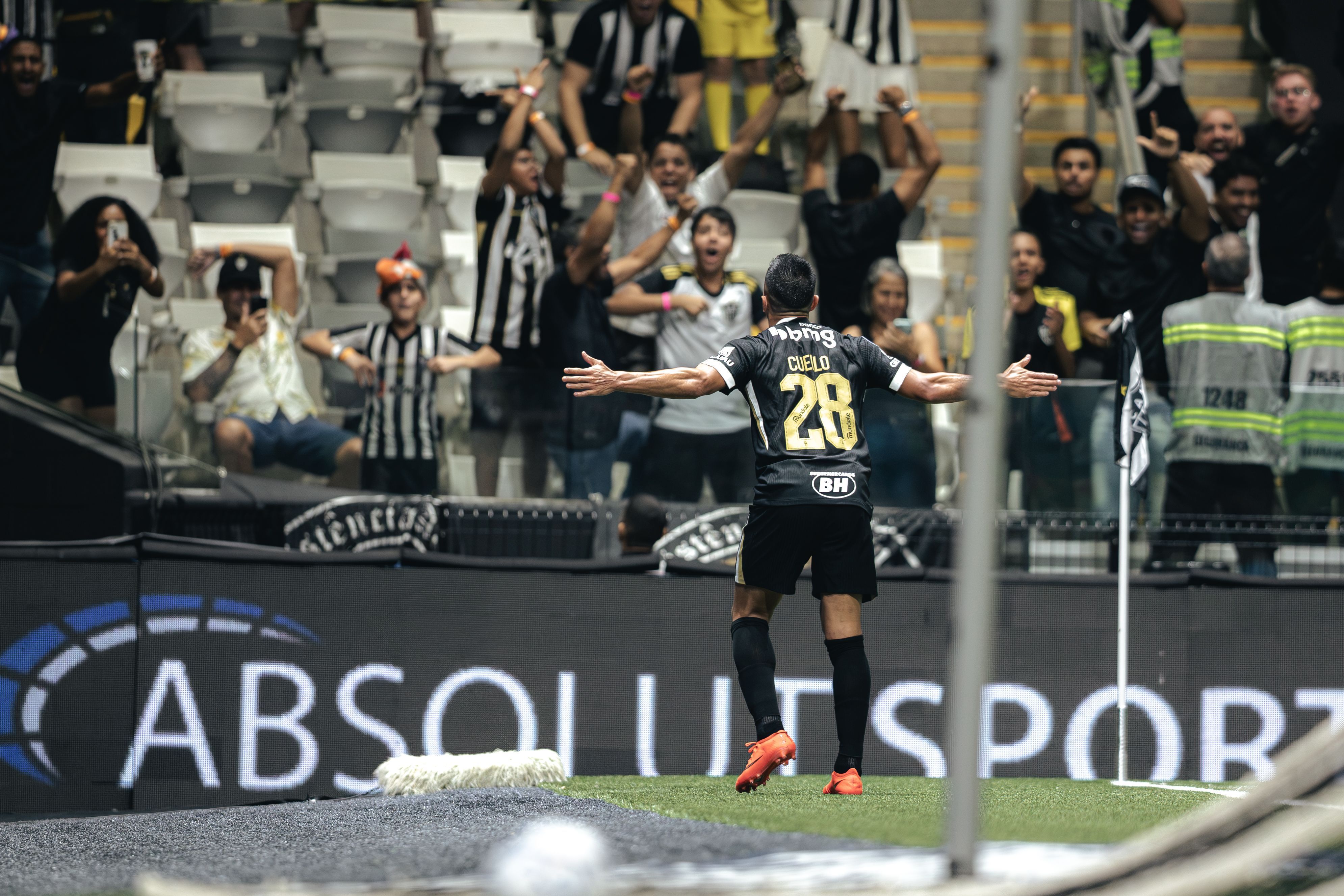 Em alta no Atlético, Cuello relembra classificações nas Copas: 'Eu tinha certeza'